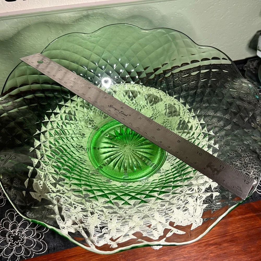 Vintage Emerald Green Diamond Point Art Glass Basket Bowl 12”
